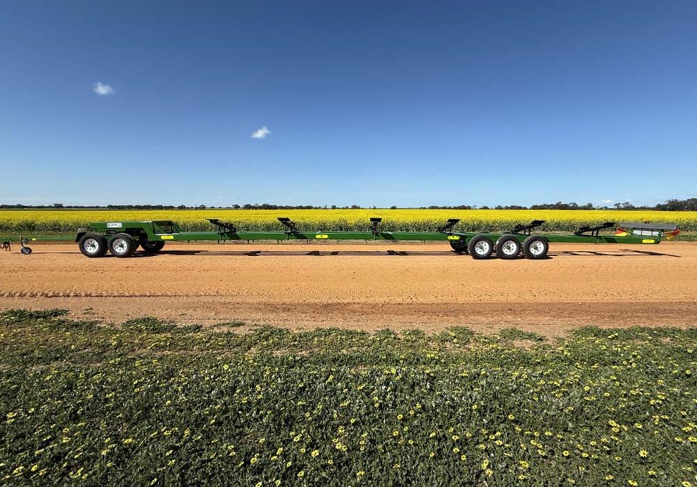 Base contractor trailer