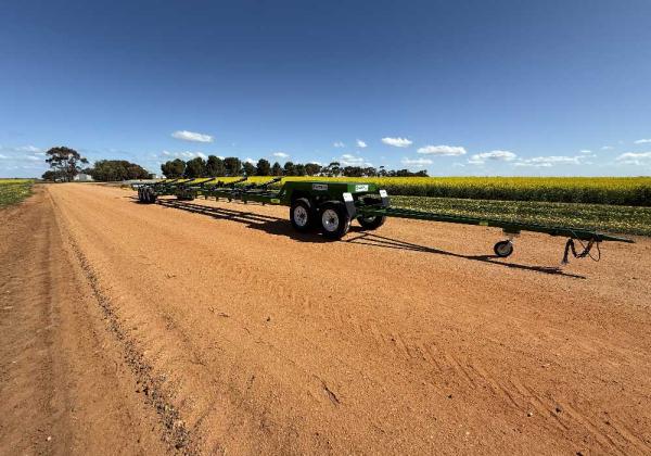 Comb trailer by Leith Engineering Australia
